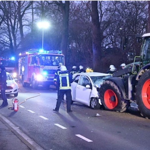 frau-crashtraktor_kerpen.jpeg