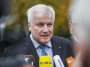 Seehofer: CDU und CSU über Transitzonen einig
